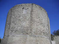 Una torre circolare del castello di Ariano Irpino