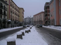 La parte superiore di Piazza Garibaldi innevata