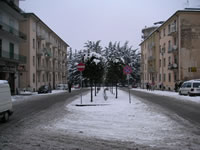 La parte inferiore di Piazza Garibaldi innevata