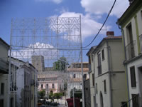 La piazza centrale di Bisaccia con sullo sfondo la Cattedrale