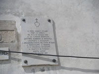 La lapide dedicata ai Caduti della Guerra d'Africa nel 1887, su cui è riportato il nome di un Bisaccese, Antonio Bambino