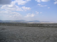 Piazza Convento, antistante alla chiesa di Sant'Antonio da Padova, da cui si ammira un panorama vastissimo