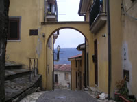 Arco nei pressi della piazza centrale