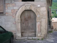 Portale in pietra risalente al 1781