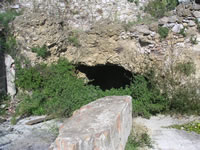 Le grotte che si trovavano sotto o dietro le case di Conza