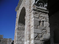 Un'arco della Cattedrale di Conza