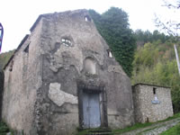 Il rudere della Cappella di San Giacomo a Castello