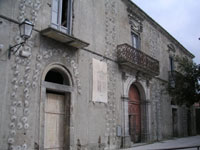 Palazzo Lusi a Greci