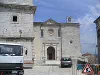 La facciata della chiesa Madre di Santa Maria delle Grazie
