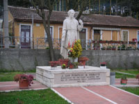 La statua di S. Pompilio
