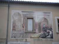 Disegno sulla parete di un palazzo nei pressi del Santuario di Sant'Antonio da Padova