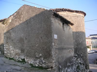 La parete posteriore della chiesa di S. Audenio
