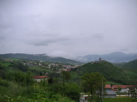 Rocca San Felice vista da lontano