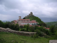 Rocca San Felice vista da lontano