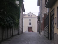 La Chiesa Madre, dedicata al Patrono  Santo Stefano, vista da lontano