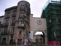 Porta Maggiore, che consentiva l'accesso al borgo medievale di Taurasi dal lato occidentale