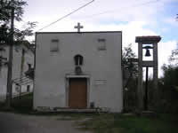 La chiesetta di S. Giuseppe nelle campagne di Vallesaccarda