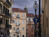 Il Campanile del Duomo che sovrasta gli edifici circostanti