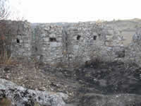 All'interno delle mura del castello di Frigento