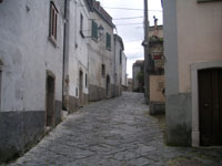 Una stradina a Zungoli 